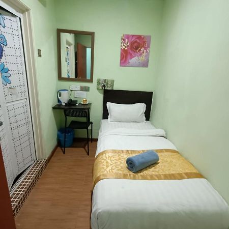 Hotel Zamburger Nur Ramadhan Kota Bharu Exterior foto